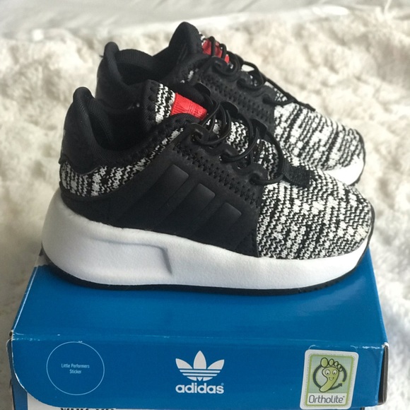 Toddler Adidas - Picture 5 of 8